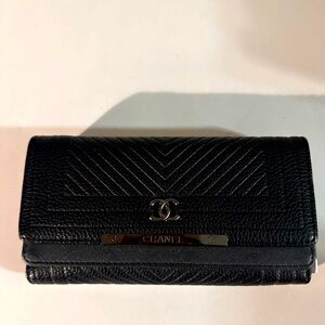 Black Leather Women's Wallet